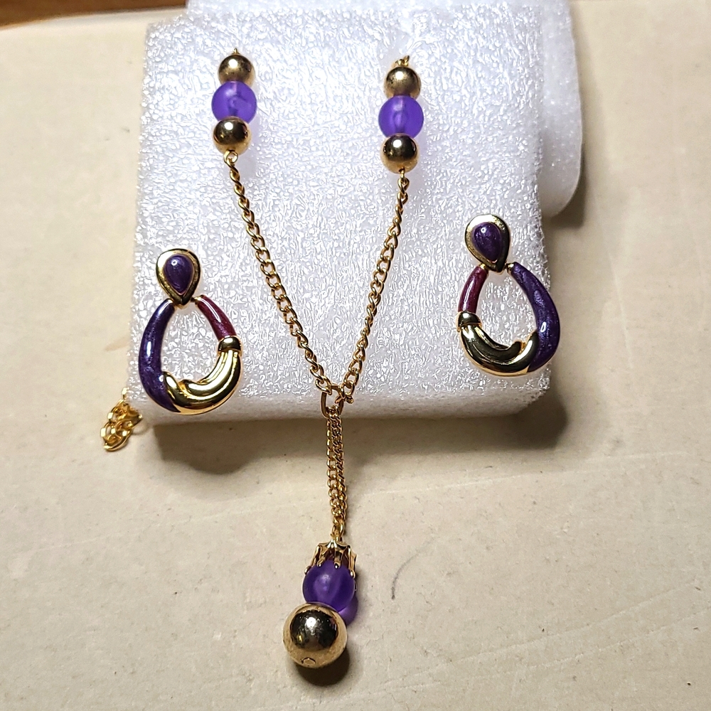 Purple and gold color set